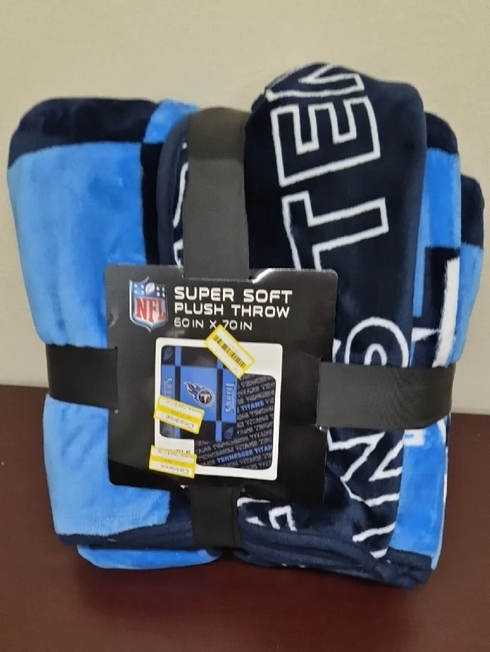 NFL Tennessee Titans Plush Throw - Light Blue & Navy